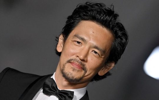 They Listen- John Cho- solocine.it